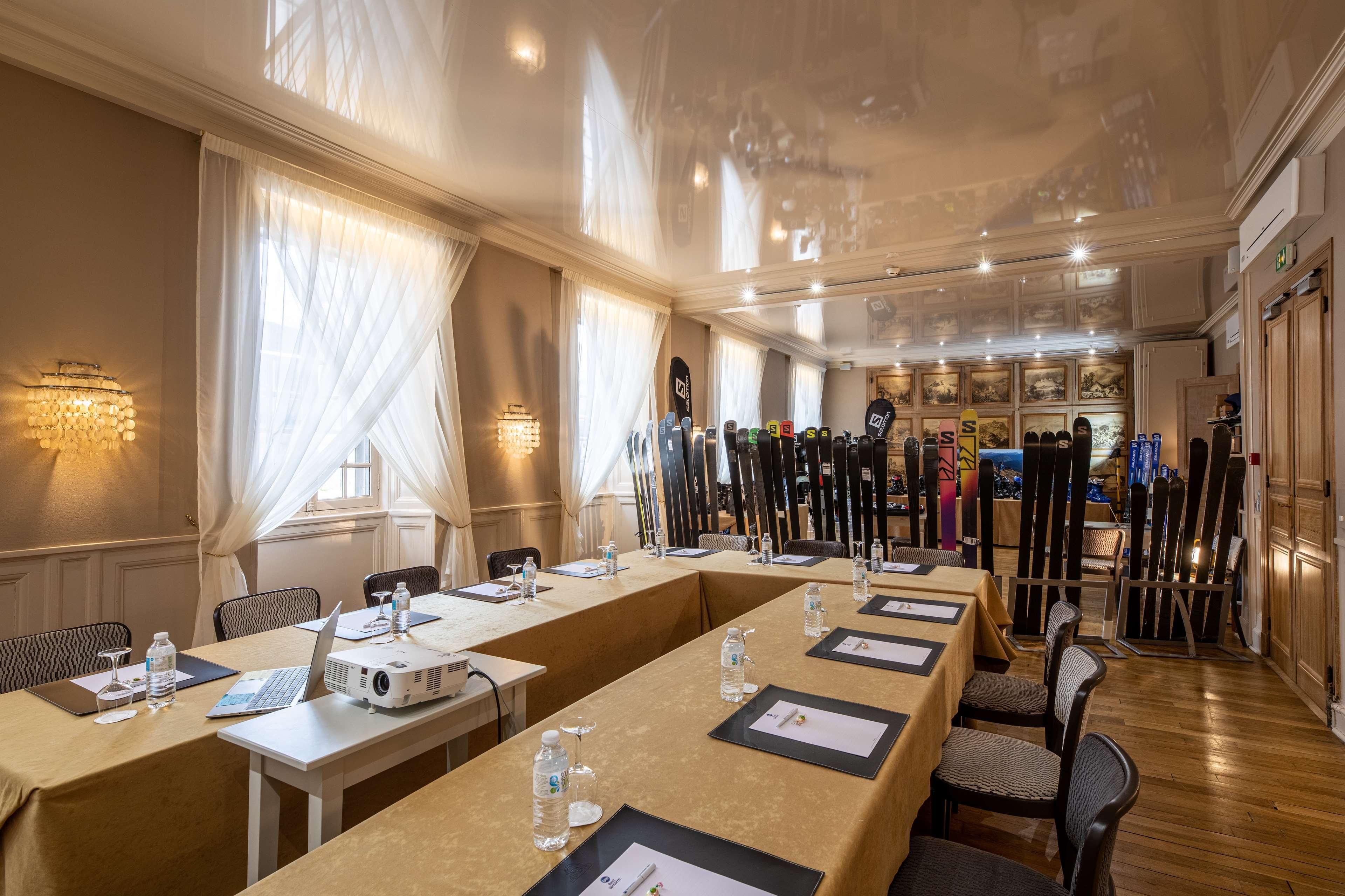 Best Western Grand Hotel De Bordeaux Орияк Екстериор снимка